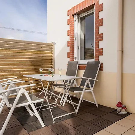 Charmante Maison Renovee, Au Calme Avec Jardin, A 20 Km De La Et 35 Km De Nantes - Fr-1-306-1190 *