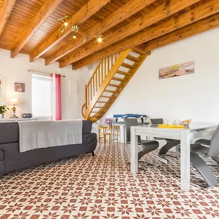 Holiday home Charmante Maison Renovee, Au Calme Avec Jardin, A 20 Km De La Et 35 Km De Nantes - Fr-1-306-1190 Saint-Viaud