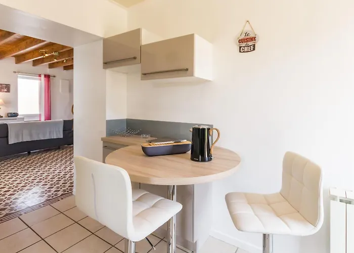 Charmante Maison Renovee, Au Calme Avec Jardin, A 20 Km De La Et 35 Km De Nantes - Fr-1-306-1190 *